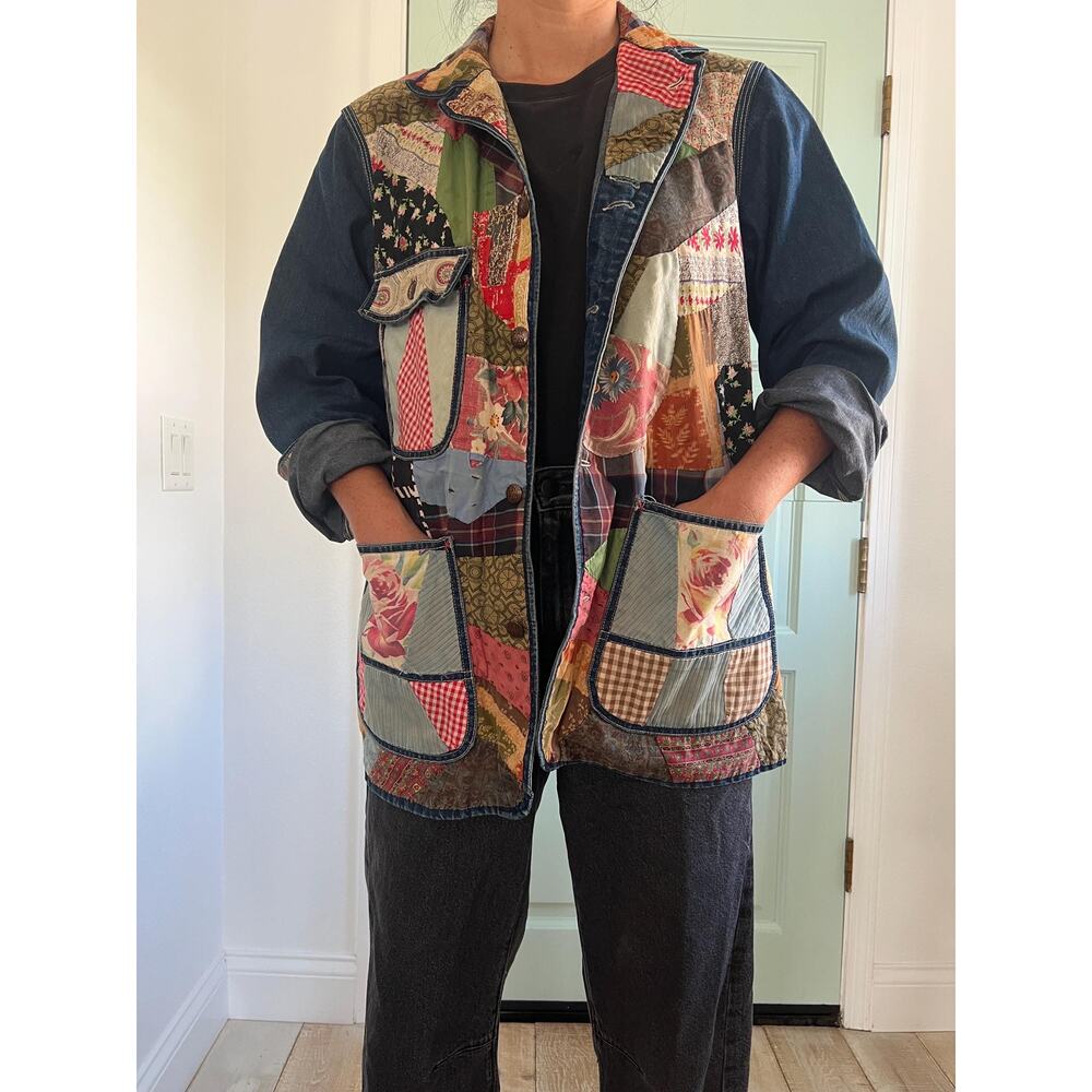 Vintage Denim Patchwork Jacket – Boho Quilted Utility Coat with Mixed Prints